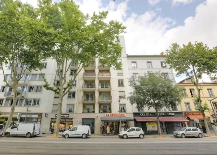 Apartamento T2 Calme Avec Parking Entre Perrache Et Confluence Lyon